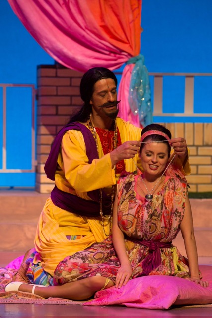 Dorabella in Cos&igrave; fan tutte &copy; Robin J. Halls